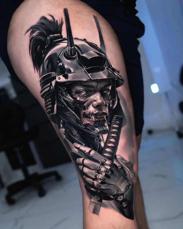 Samuray – siyah-gri realizm dövme, Sergey (RS Tattoo), InkBlaze Ankara